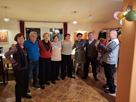 Veselo silvestrovanje: Eni morajo biti za metlo…