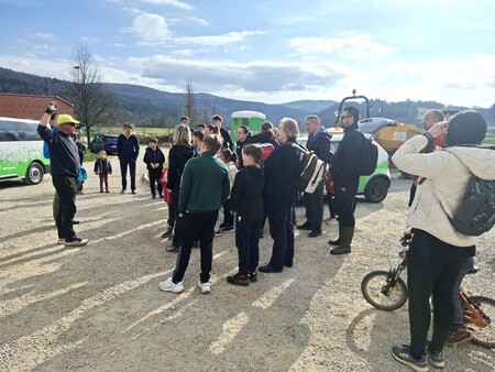 Čistilna akcija na Radenskem polju
