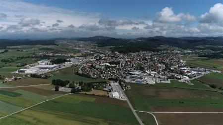 Rekonstrukcija križišča Bambič in Adamičeve ceste v Grosuplju ter odseka ceste Grosuplje - Veliko …