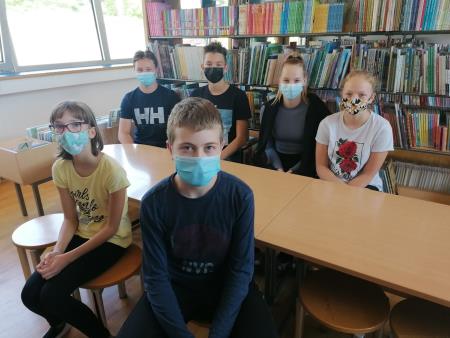 Kot vedno – srce znanja so knjige! Učenci v knjižnici OŠ Brinje Grosuplje