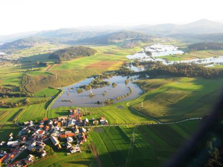 Zadrževalnik Bičje ob poplavnem dogodku leta 2010
