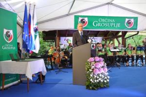 b_800_600_0_00_images_stories_Novice_2017_SLOVESNOST_OB_OBCINSKEM_IN_DRZAVNEM_PRAZNIKU_DNEVU_DRZAVNOSTI_9zb