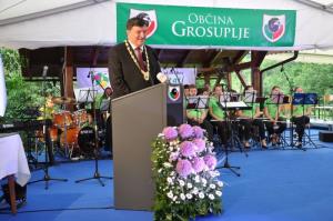 b_800_600_0_00_images_stories_Novice_2017_SLOVESNOST_OB_OBCINSKEM_IN_DRZAVNEM_PRAZNIKU_DNEVU_DRZAVNOSTI_9zn