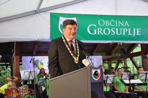 b_800_600_0_00_images_stories_Novice_2017_SLOVESNOST_OB_OBCINSKEM_IN_DRZAVNEM_PRAZNIKU_DNEVU_DRZAVNOSTI_9zo