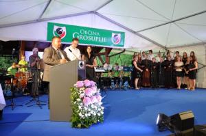 b_800_600_0_00_images_stories_Novice_2017_SLOVESNOST_OB_OBCINSKEM_IN_DRZAVNEM_PRAZNIKU_DNEVU_DRZAVNOSTI_9zzu