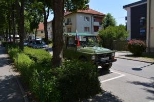 b_800_600_0_00_images_stories_Novice_2017_1._srecanje_Drustva_starodobnih_vozil_in_motorjev_Oldtimer_Grosuplje_9ze