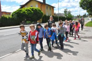 b_800_600_0_00_images_stories_Novice_2017_Otvoritev_Gozdne_ucne_poti_na_Koscakovem_hribu_8