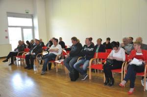 b_800_600_0_00_images_stories_Novice_2017_Predstavitev_pogodbe_o_komasaciji_Gospodarske_cone_Jug_lastnikom_zemljisc_6