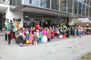 b_800_600_0_00_images_stories_Novice_2017_Maskarce_obiskale_obcinsko_hiso_4