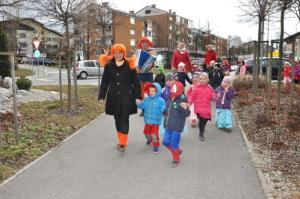 b_800_600_0_00_images_stories_Novice_2017_Maskarce_obiskale_obcinsko_hiso_7