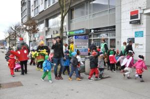 b_800_600_0_00_images_stories_Novice_2017_Maskarce_obiskale_obcinsko_hiso_9b