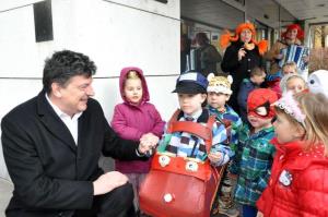 b_800_600_0_00_images_stories_Novice_2017_Maskarce_obiskale_obcinsko_hiso_9d