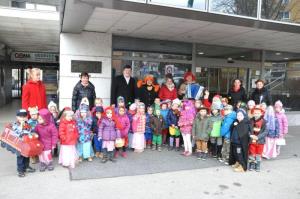 b_800_600_0_00_images_stories_Novice_2017_Maskarce_obiskale_obcinsko_hiso_9e