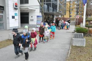 b_800_600_0_00_images_stories_Novice_2017_Maskarce_obiskale_obcinsko_hiso_9m