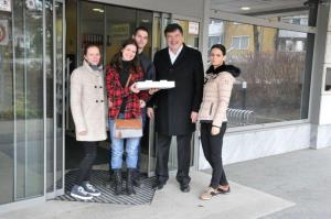 b_800_600_0_00_images_stories_Novice_2017_Maskarce_obiskale_obcinsko_hiso_9p