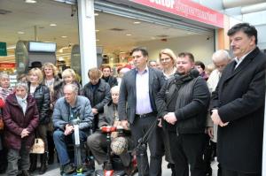 b_800_600_0_00_images_stories_Novice_2017_Zlati_koticek_v_Mercator_centru_Grosuplje_9c