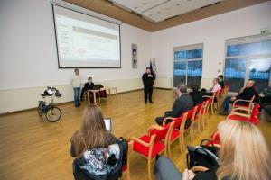 b_800_600_0_00_images_stories_Novice_2017_Krizisce_Taborske_in_Kosovelove_ceste_v_Grosuplju_odslej_varnejse_4