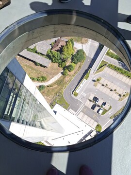 Pogled z vrha novega stolpa v Rogaški Slatini 100 metrov globoko