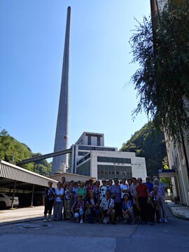 360 metrov visok dimnik opuščene trboveljske termoelektrarne