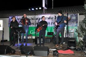 b_800_600_0_00_images_stories_Novice_2016_Prizig_praznicnih_luck_in_miklavzevanje_v_Grosupljem_9zc