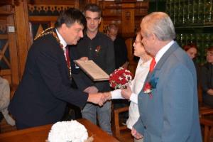 b_800_600_0_00_images_stories_Novice_2016_Zlata_poroka_zenina_Marjana_Praznikarja_in_neveste_Jozefe_Praznikar_9d