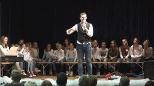 b_800_600_0_00_images_stories_Novice_2016_Dobrodelna_prireditev_Z_ROKO_V_ROKI_9f