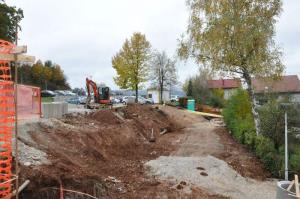 b_800_600_0_00_images_stories_Novice_2016_Slovesna_polozitev_temeljnega_kamna_za_novo_Lekarno_Grosuplje_pri_Zdravstvenemu_domu_Grosuplje_9zb