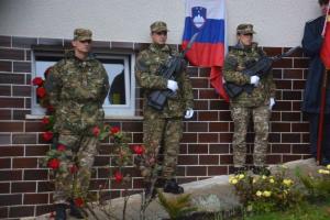 b_800_600_0_00_images_stories_Novice_2016_Svecanost_ob_odkritju_spominske_plosce_Manevrske_strukture_narodne_zascite_9a