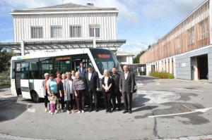 b_800_600_0_00_images_stories_Novice_2016_Premierna_voznja_z_minibusom_do_Zdravstvenega_doma_Grosuplje_7