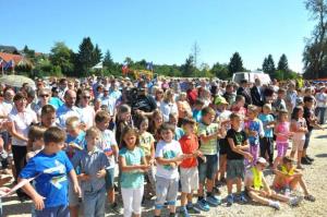 b_800_600_0_00_images_stories_Novice_2016_Slovesna_polozitev_temeljnega_kamna_za_novo_Podruznicno_solo_Polica_9v