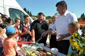b_800_600_0_00_images_stories_Novice_2016_Slovesna_polozitev_temeljnega_kamna_za_novo_Podruznicno_solo_Polica_9zc