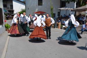 b_800_600_0_00_images_stories_Novice_2016_Pozabljene_obrti_pod_smarsko_lipo_9o