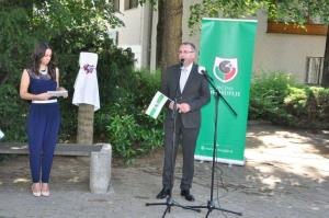 b_800_600_0_00_images_stories_Novice_2016_Odkritje_obelezja_pred_osamosvojitveno_lipo_na_Adamicevi_ploscadi_v_Grosupljem_8