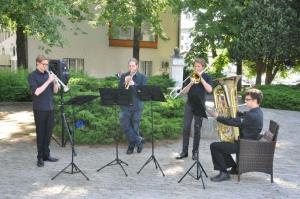 b_800_600_0_00_images_stories_Novice_2016_Odkritje_obelezja_pred_osamosvojitveno_lipo_na_Adamicevi_ploscadi_v_Grosupljem_9i