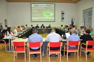 b_800_600_0_00_images_stories_Novice_2016_11._redna_seja_Obcinskega_sveta_Obcine_Grosuplje_8