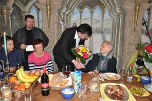 b_800_600_0_00_images_stories_Novice_2016_Nasa_obcanka_Marija_Hren_praznovala_101._rojstni_dan_3