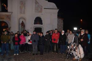b_800_600_0_00_images_stories_Novice_2015_Praznicni_pohod_z_baklami_PRIDMO_SI_VOSCIT_9d