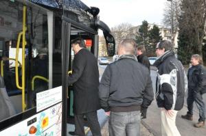 b_800_600_0_00_images_stories_Novice_2015_Otvoritev_prikazovalnika_in_Urbanomata_na_Avtobusni_postaji_Grosuplje_9l