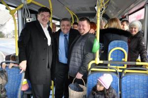 b_800_600_0_00_images_stories_Novice_2015_Otvoritev_prikazovalnika_in_Urbanomata_na_Avtobusni_postaji_Grosuplje_9m