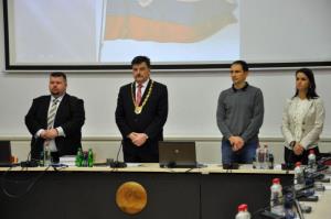 b_800_600_0_00_images_stories_Novice_2015_Slavnostna_seja_Obcinskega_sveta_Obcine_Grosuplje_ob_dnevu_samostojnosti_in_enotnosti_3