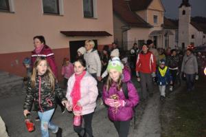 b_800_600_0_00_images_stories_Novice_2015_Ucenci_Podruznicne_sole_Polica_na_pohodu_z_luckami_9e