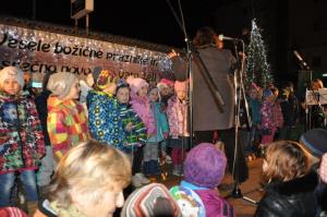 b_800_600_0_00_images_stories_Novice_2015_Prizig_praznicnih_luck_in_miklavzevanje_5