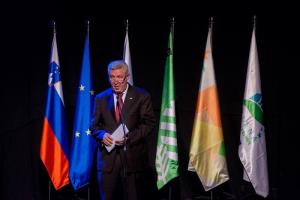 b_800_600_0_00_images_stories_Novice_2015_Regijski_center_za_ravnanje_z_odpadki_Ljubljana_odprt_9f