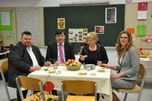 b_800_600_0_00_images_stories_Novice_2015_Tradicionalni_slovenski_zajtrk_v_Podruznicni_soli_Smarje_Sap_9