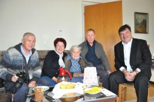 b_800_600_0_00_images_stories_Novice_2015_Alojzija_Dolscak_praznovala_100._rojstni_dan_6