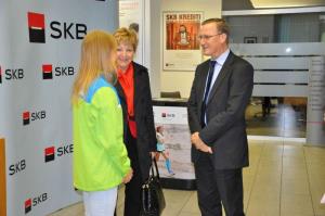 b_800_600_0_00_images_stories_Novice_2015_Mlado_in_perspektivno_atletinjo_Maruso_Mismas_z_osebnim_sponzorstvom_podprla_SKB_banka_3