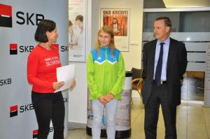 b_800_600_0_00_images_stories_Novice_2015_Mlado_in_perspektivno_atletinjo_Maruso_Mismas_z_osebnim_sponzorstvom_podprla_SKB_banka_5