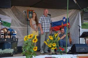 b_800_600_0_00_images_stories_Novice_2015_Slovesnost_ob_prevzemu_novega_gasilskega_mostvenega_vozila_9j