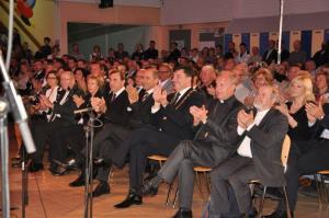 b_800_600_0_00_images_stories_Novice_2015_Slavnostna_akademija_ob_obcinskem_prazniku_in_praznovanje_20_let_obcine_Grosuplje_9h