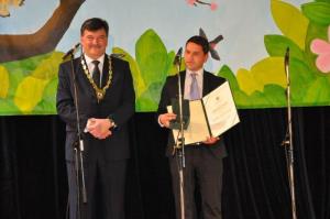 b_800_600_0_00_images_stories_Novice_2015_Slavnostna_akademija_ob_obcinskem_prazniku_in_praznovanje_20_let_obcine_Grosuplje_9p